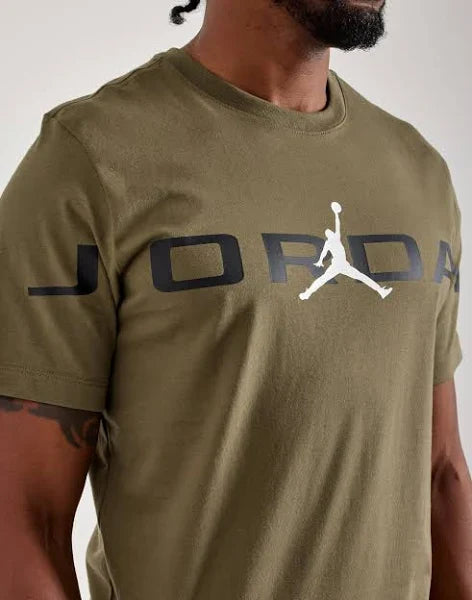 Nike vs. Adidas: Which Brand Fits Your Style in 2024?
